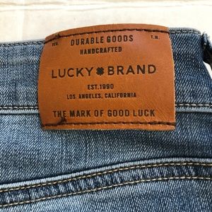 Women’s Lucky Brand jeans- Super soft